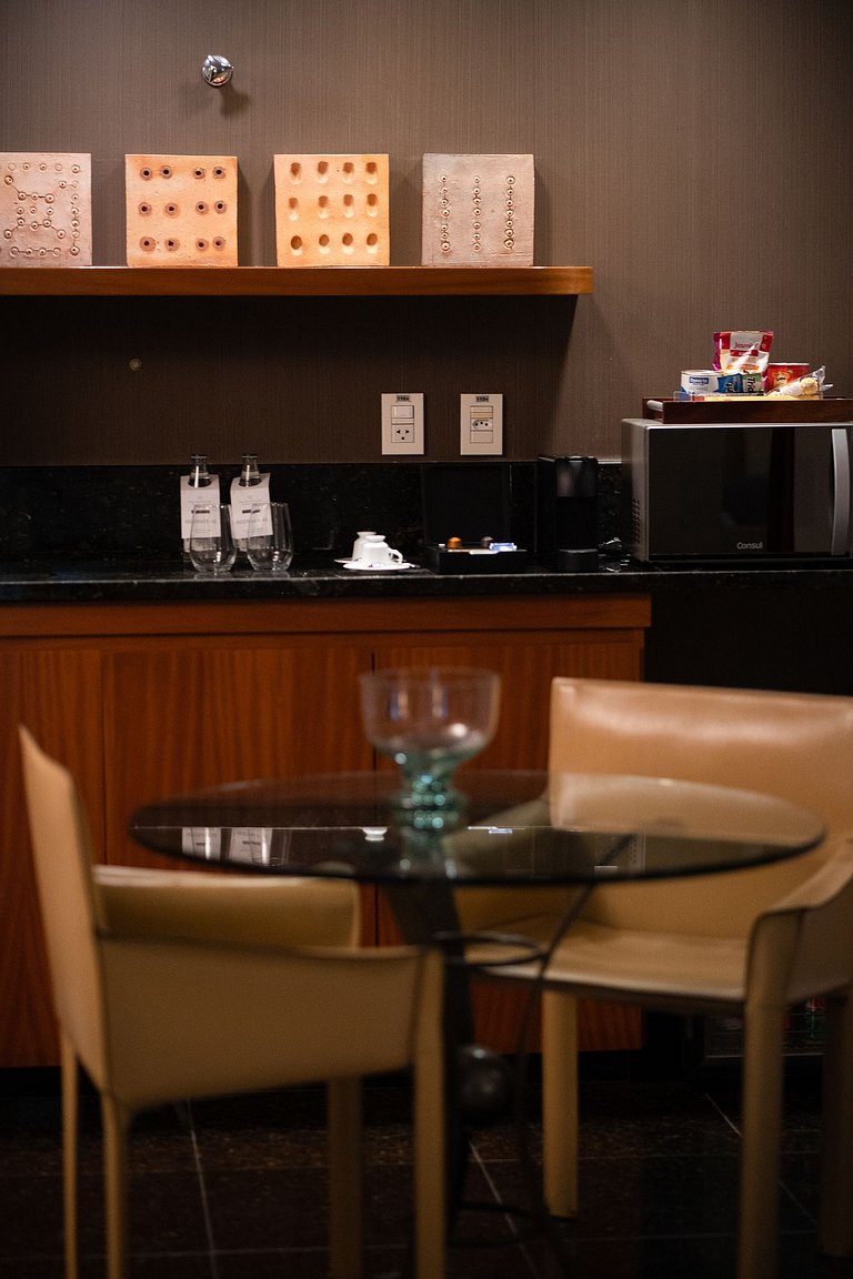 Suite de hotel ampla 400 metros da praia