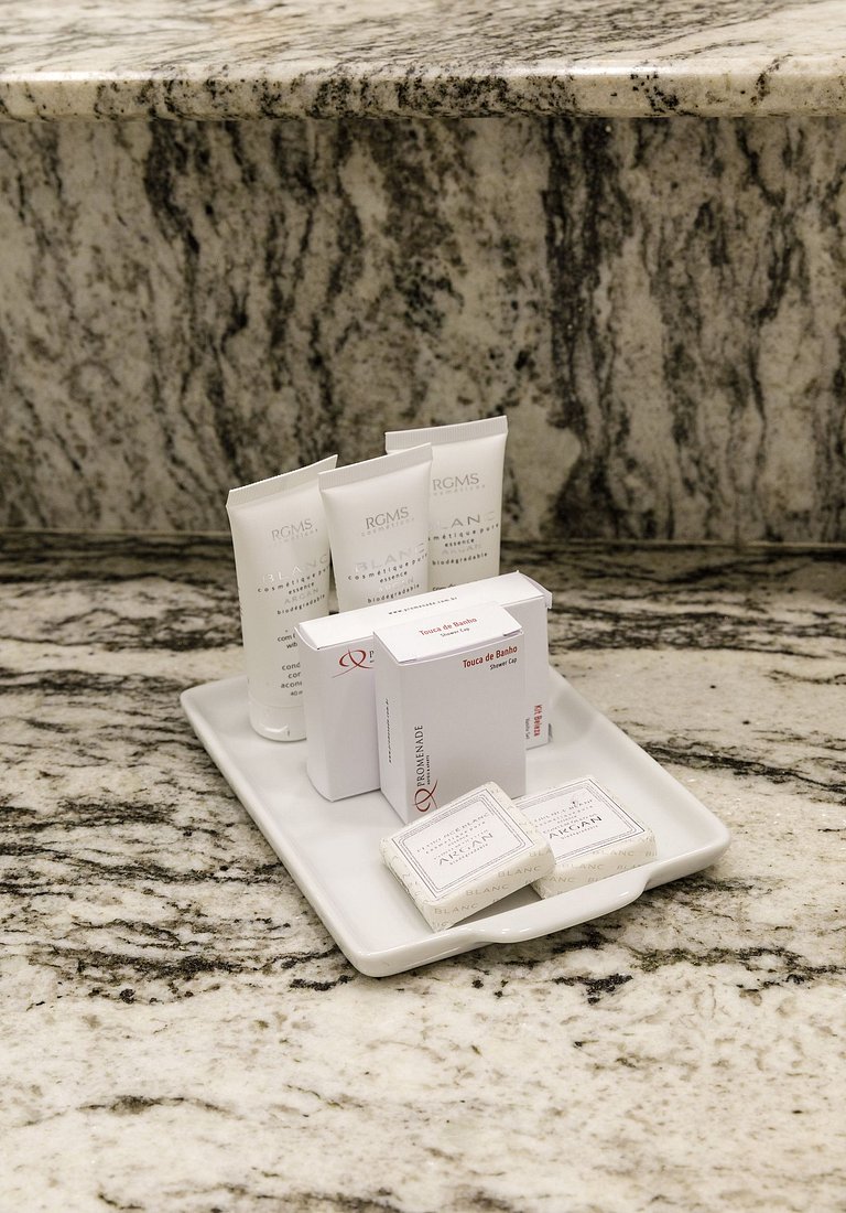 Suite de hotel ampla 400 metros da praia